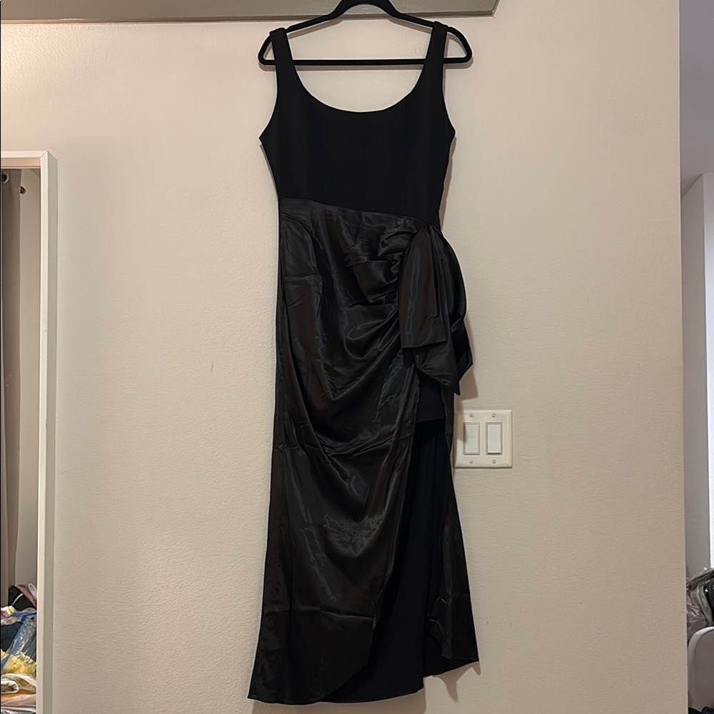 Mable Black Satin Cocktail Dress SZ M NWOT